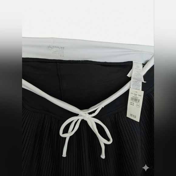 NWT 💗 aerie 💗 Black Pleated Tiered Mini Skirt with White Drawstring - Picture 4 of 6